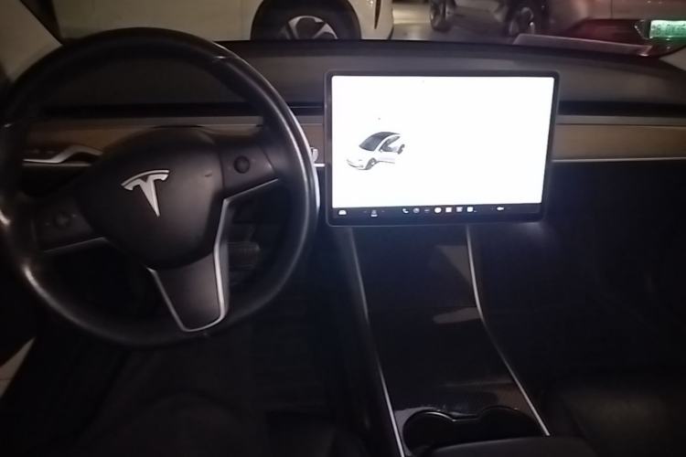 Used Tesla Model 3 2019 Long-Range Rear-Wheel-Drive Version Center Console