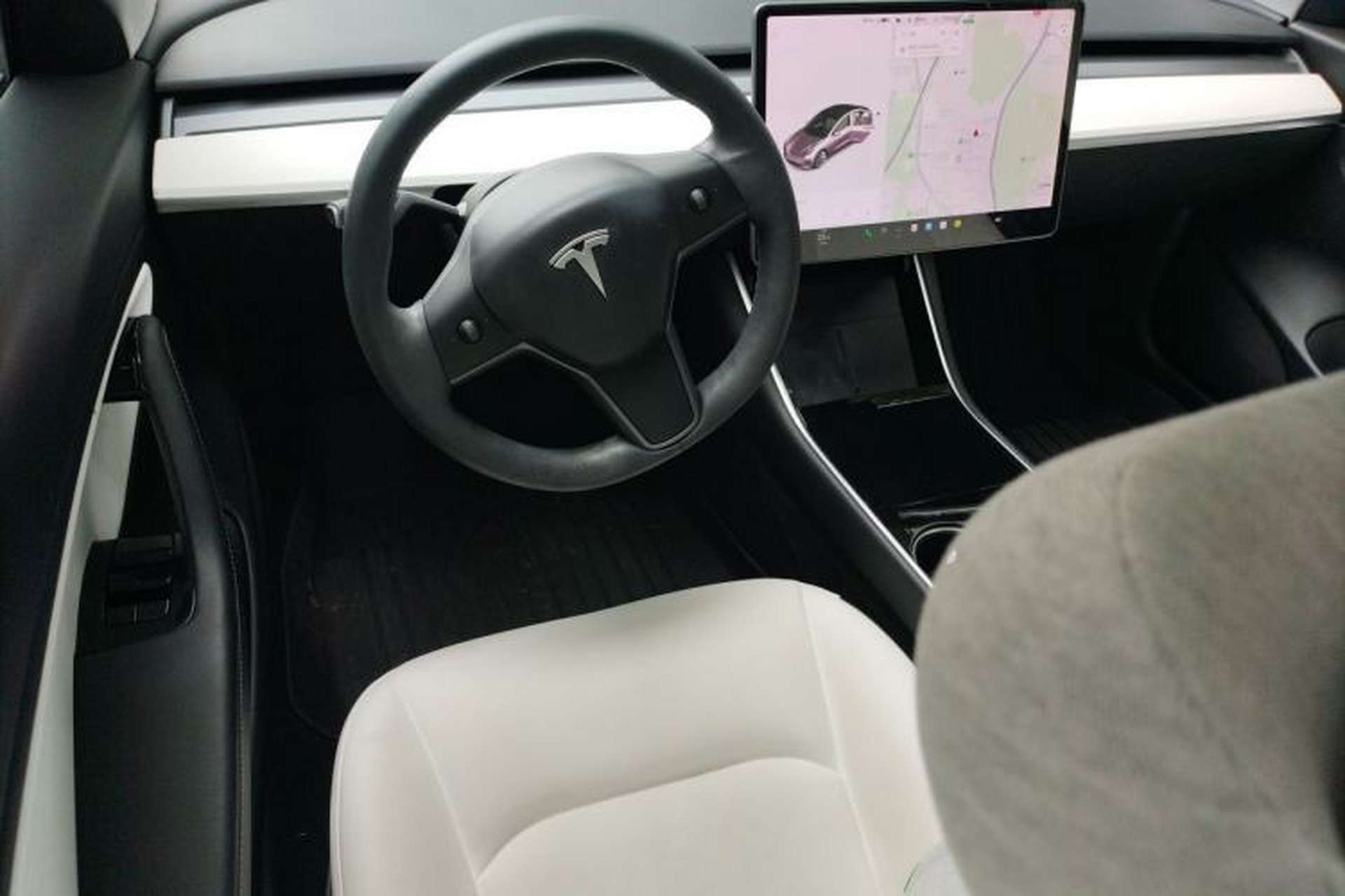 Used Tesla Model 3 2019 Standard Range Rear-Drive Upgraded Version Center Console