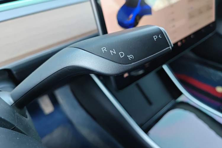 Used Tesla Model 3 2019 Standard Range Rear-Wheel Drive Upgraded Version (52 kWh) Gear Lever