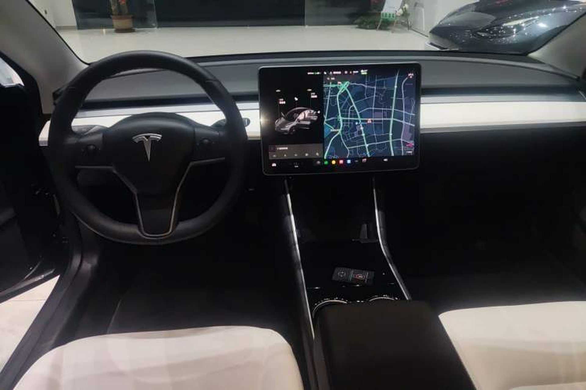 Used Tesla Model 3 2019 Long-Range All-Wheel-Drive Version Audio And AC Panel