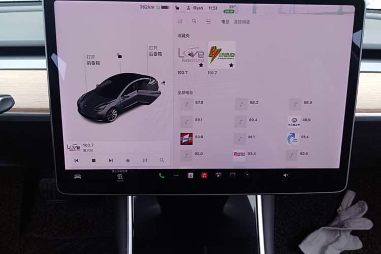 Used Tesla Model 3 2019 Long-Range Rear-Wheel-Drive Version Audio And AC Panel