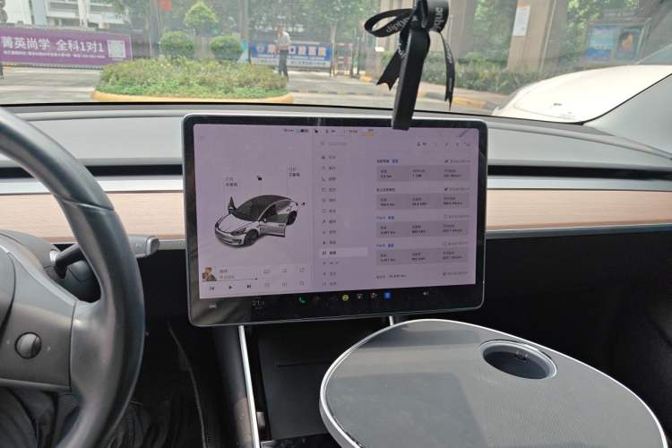 Used Tesla Model 3 2019 Long-Range All-Wheel-Drive Version Audio And AC Panel