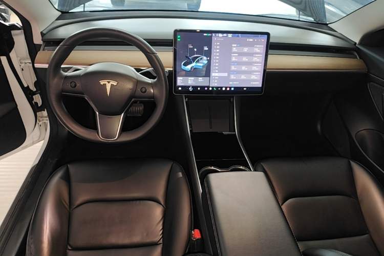 Used Tesla Model 3 2019 Standard Range Rear-Drive Upgraded Version Audio And AC Panel