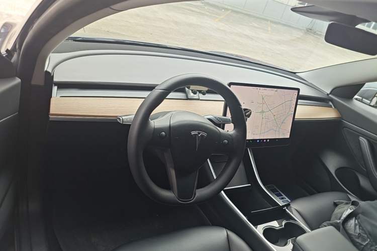 Used Tesla Model 3 2019 Standard Range Rear-Drive Upgraded Version Center Console