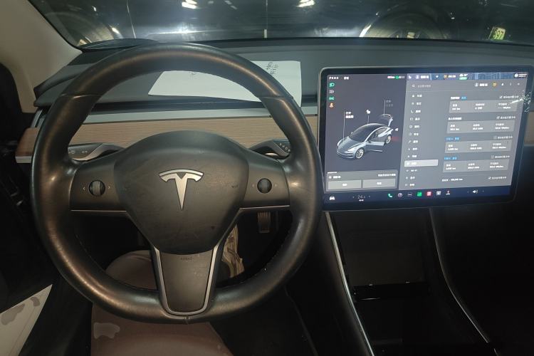 Used Tesla Model 3 2019 Long-Range Rear-Wheel-Drive Version Center Console