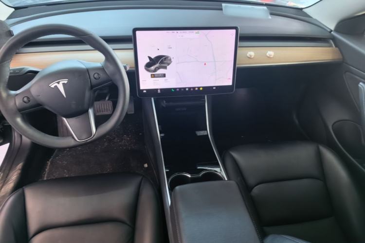 Used Tesla Model 3 2019 Long-Range Rear-Wheel-Drive Version Center Console