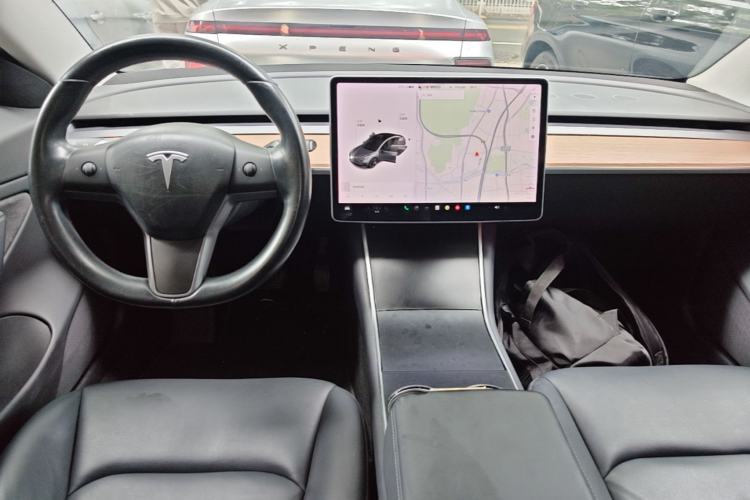 Used Tesla Model 3 2019 Long-Range Rear-Wheel-Drive Version Center Console
