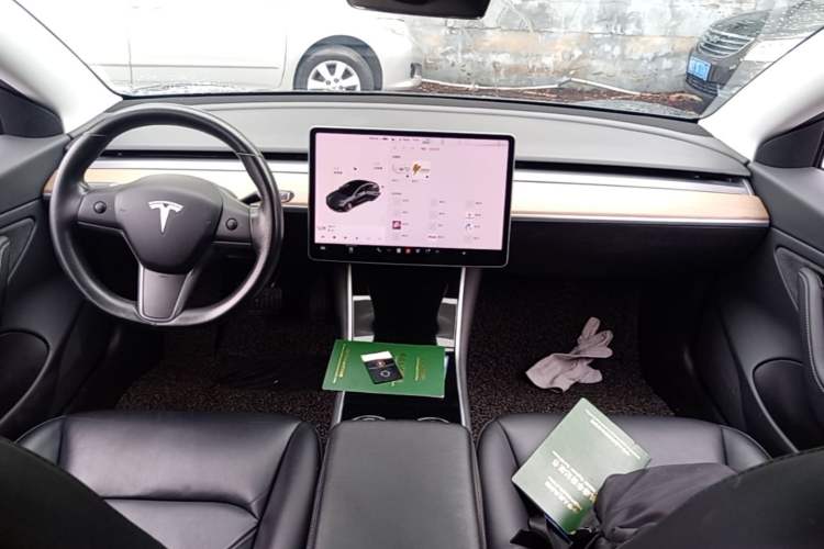 Used Tesla Model 3 2019 Long-Range Rear-Wheel-Drive Version Center Console