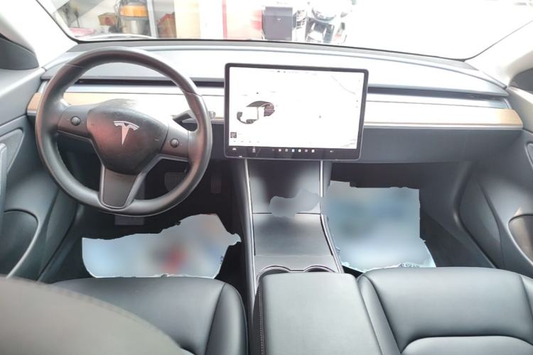 Used Tesla Model 3 2019 Long-Range All-Wheel-Drive Version Center Console