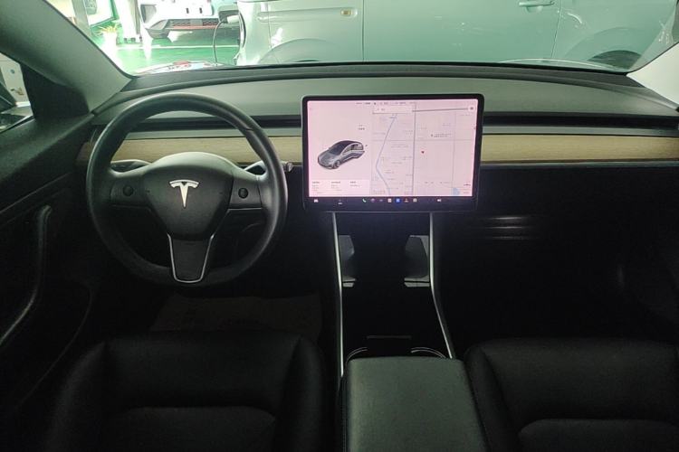 Used Tesla Model 3 2019 Long-Range All-Wheel-Drive Version Center Console