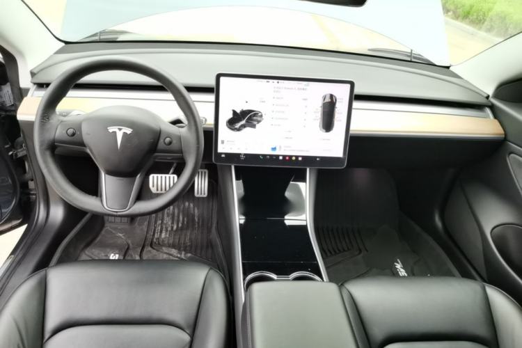 Used Tesla Model 3 2019 Performance High-Performance All-Wheel-Drive Version Center Console