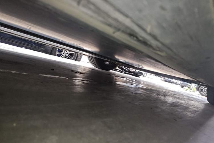 Used Tesla Model 3 2019 Standard Range Rear-Drive Upgraded Version Chassis Front Right