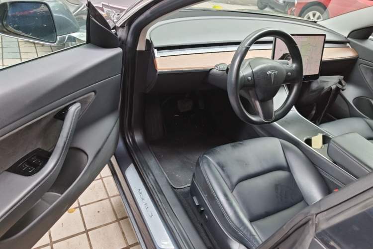Used Tesla Model 3 2019 Long-Range Rear-Wheel-Drive Version Driver Seat