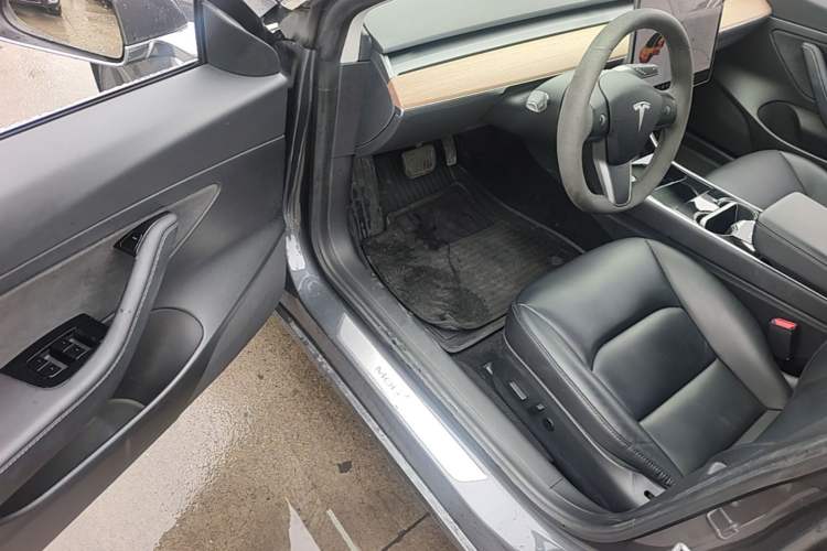 Used Tesla Model 3 2019 Standard Range Rear-Drive Upgraded Version Driver Seat
