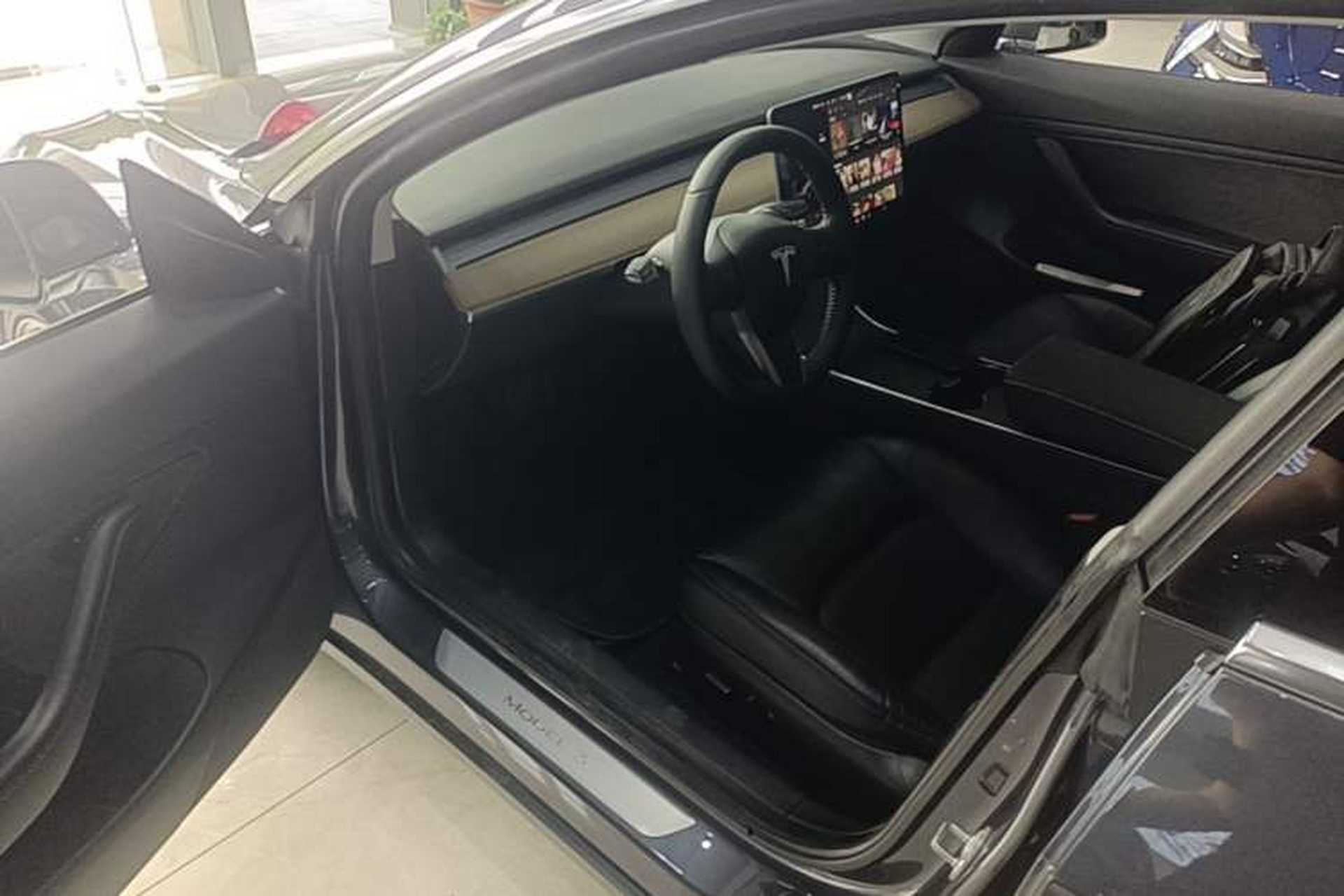 Used Tesla Model 3 2019 Long-Range Rear-Wheel-Drive Version Driver Seat