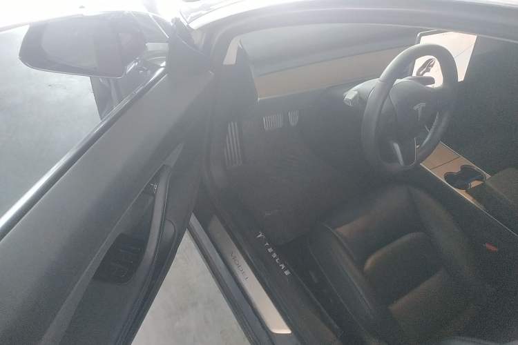 Used Tesla Model 3 2019 Long-Range Rear-Wheel-Drive Version Driver Seat
