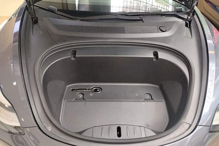 Used Tesla Model 3 2019 Standard Range Rear-Drive Upgraded Version Engine Bay