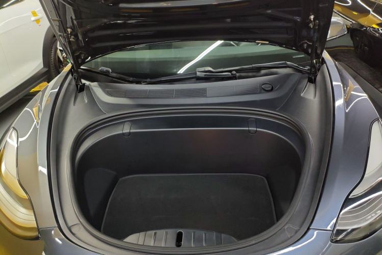 Used Tesla Model 3 2019 Long-Range Rear-Wheel-Drive Version Engine Bay