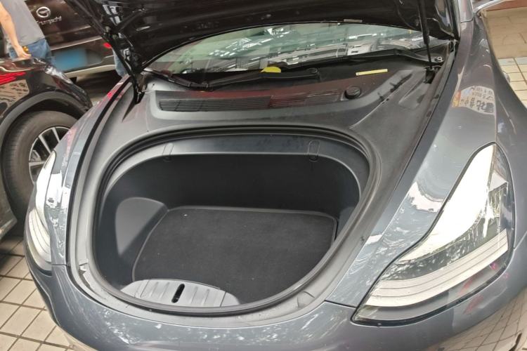 Used Tesla Model 3 2019 Long-Range Rear-Wheel-Drive Version Engine Bay
