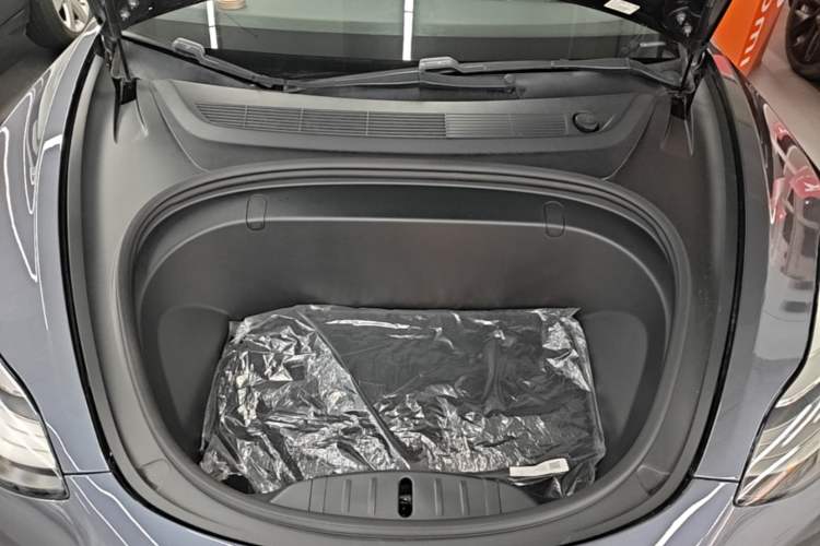 Used Tesla Model 3 2019 Performance High-Performance All-Wheel-Drive Version Engine Bay