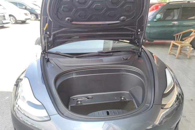 Used Tesla Model 3 2019 Long-Range All-Wheel-Drive Version Engine Bay
