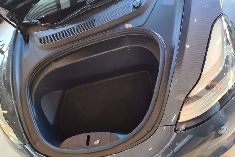 Used Tesla Model 3 2019 Long-Range All-Wheel-Drive Version Engine Bay