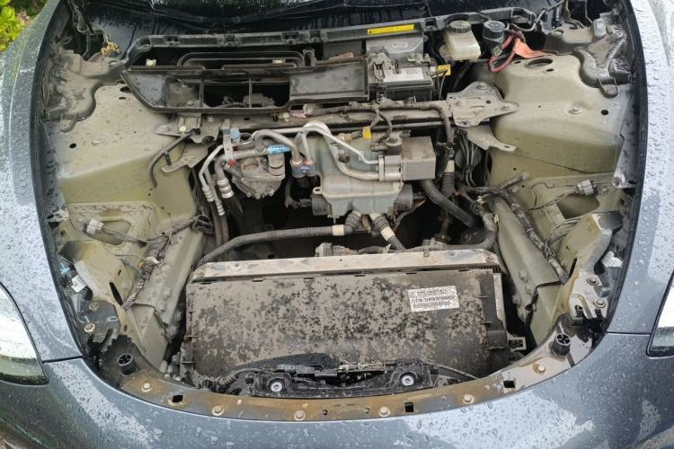 Used Tesla Model 3 2019 Long-Range Rear-Wheel-Drive Version Engine Bay