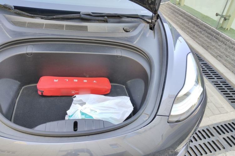 Used Tesla Model 3 2019 Long-Range Rear-Wheel-Drive Version Engine Bay Left