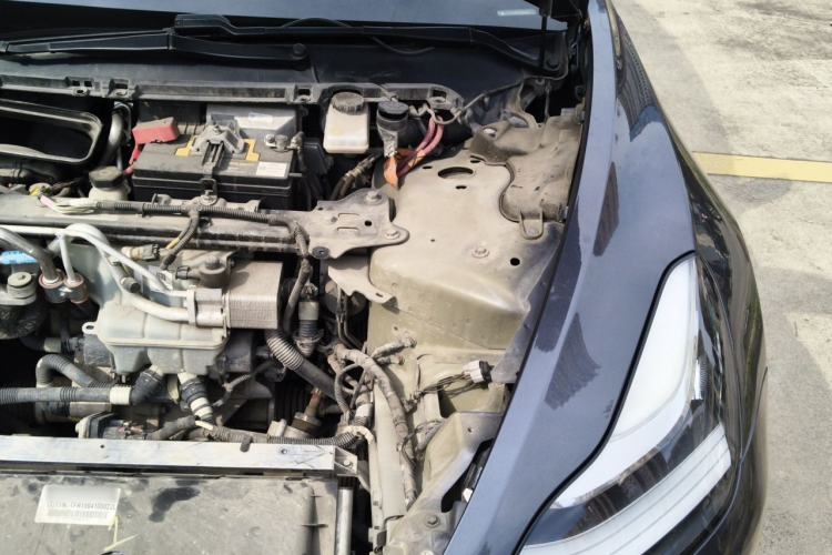 Used Tesla Model 3 2019 Long-Range All-Wheel-Drive Version Engine Bay Left