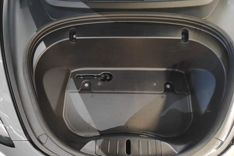 Used Tesla Model 3 2019 Standard Range Rear-Drive Upgraded Version Engine Bay