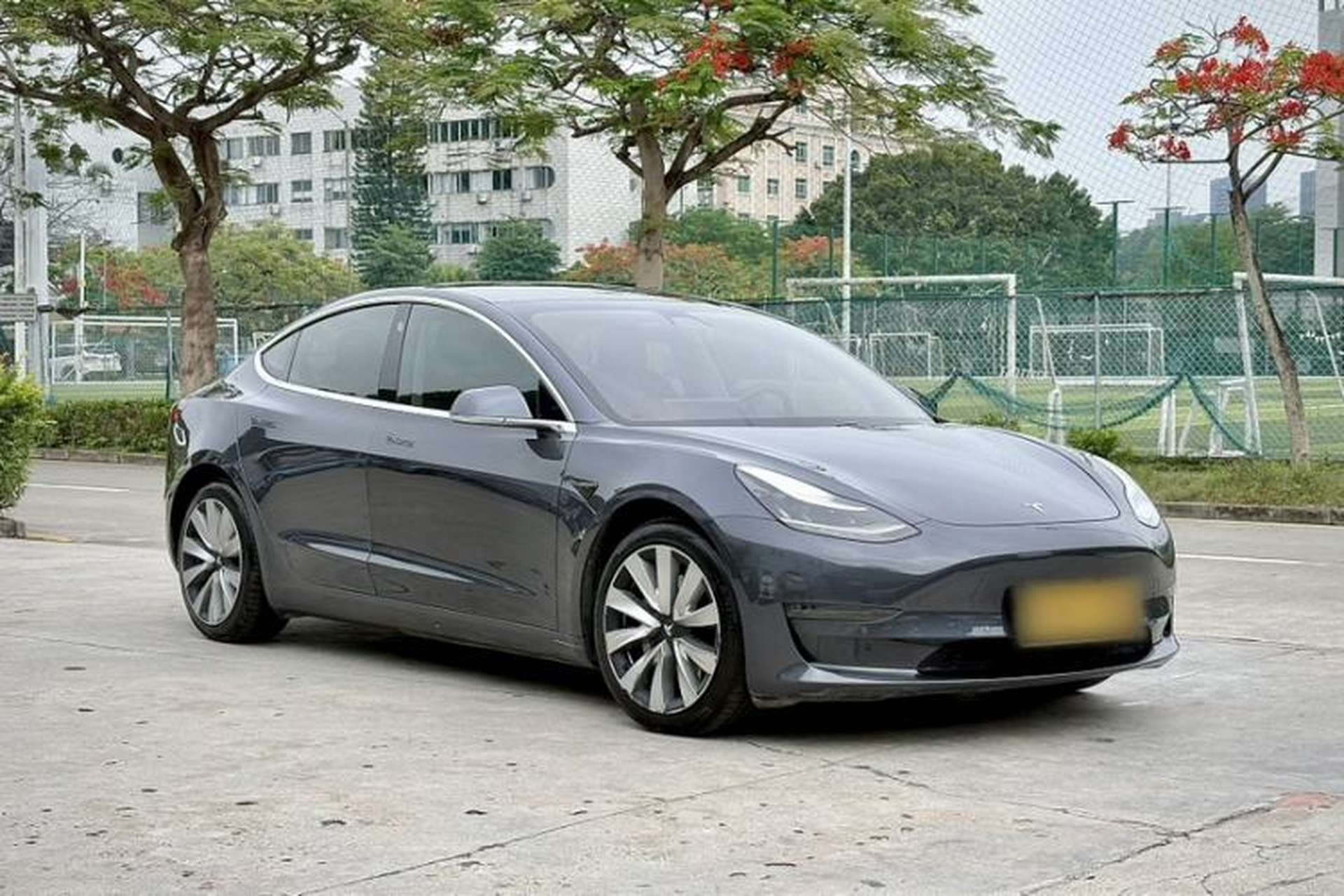 Used Tesla Model 3 2019 Long-Range All-Wheel-Drive Version Exterior 2
