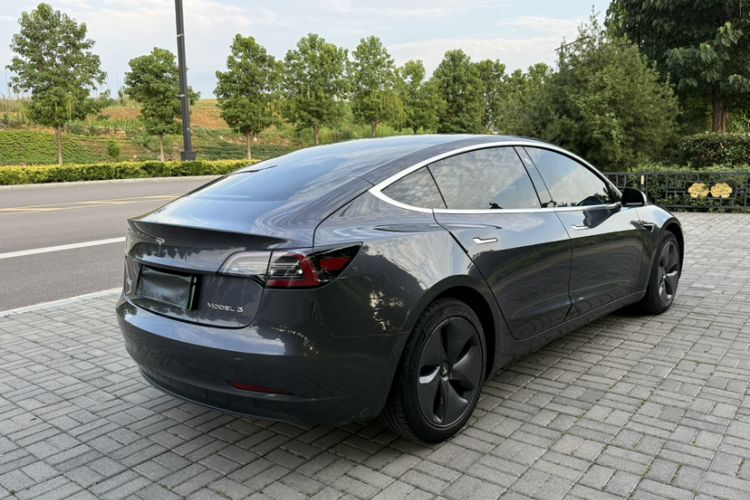 Used Tesla Model 3 2019 Standard Range Rear-Drive Upgraded Version Exterior 2