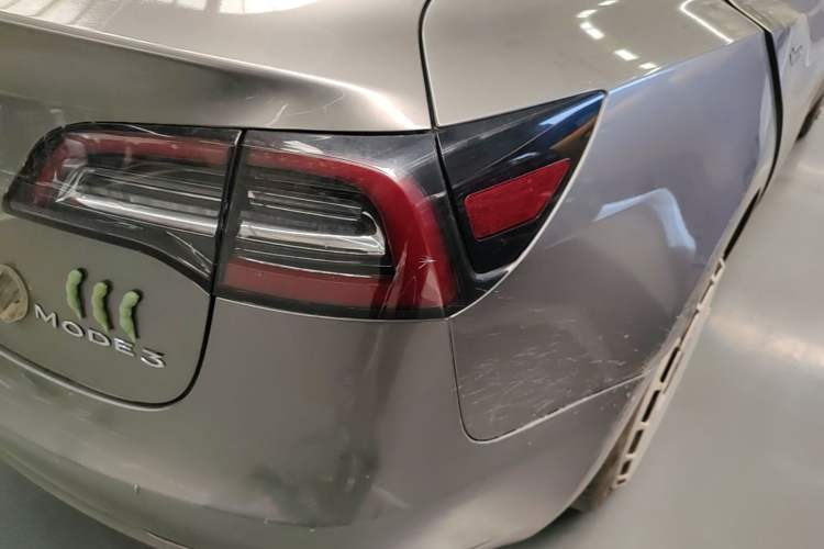 Used Tesla Model 3 2019 Standard Range Rear-Drive Upgraded Version Exterior 3