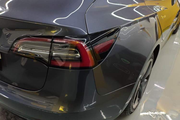 Used Tesla Model 3 2019 Long-Range Rear-Wheel-Drive Version Exterior 3
