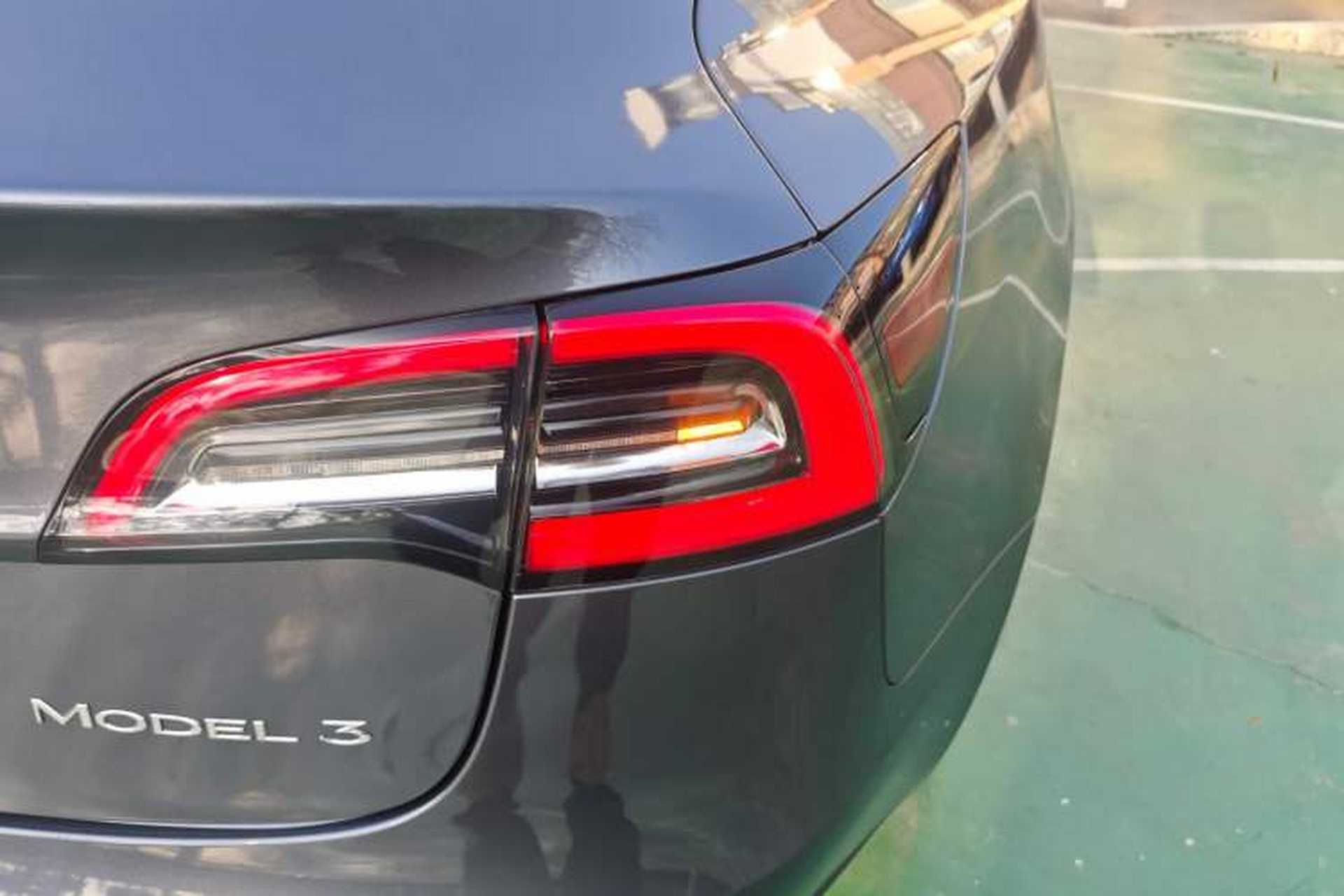 Used Tesla Model 3 2019 Standard Range Rear-Drive Upgraded Version Exterior 3