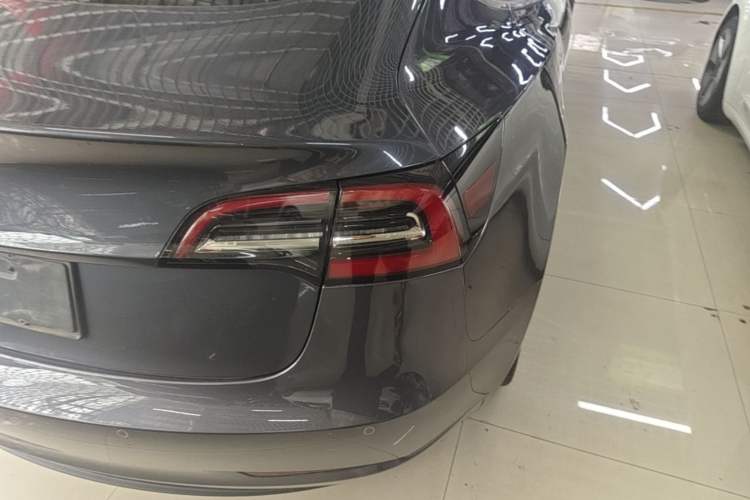 Used Tesla Model 3 2019 Long-Range All-Wheel-Drive Version Exterior 3