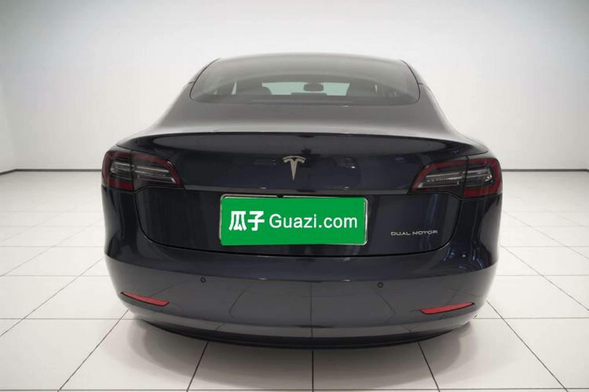 Used Tesla Model 3 2019 Long-Range All-Wheel-Drive Version Exterior 4