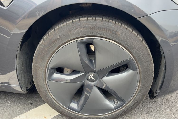 Used Tesla Model 3 2019 Standard Range Rear-Drive Upgraded Version Exterior 4