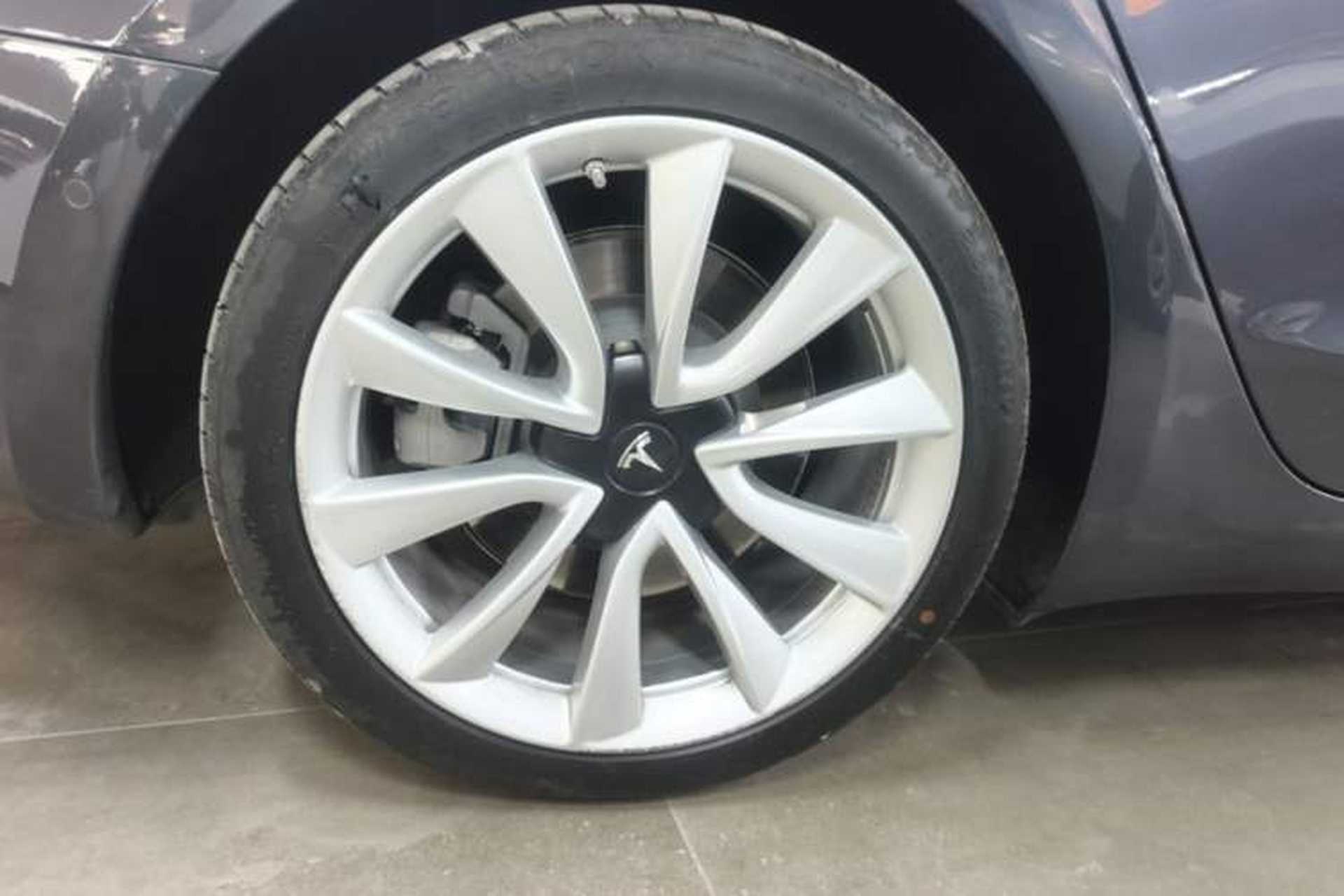 Used Tesla Model 3 2019 Standard Range Rear-Drive Upgraded Version Exterior 5