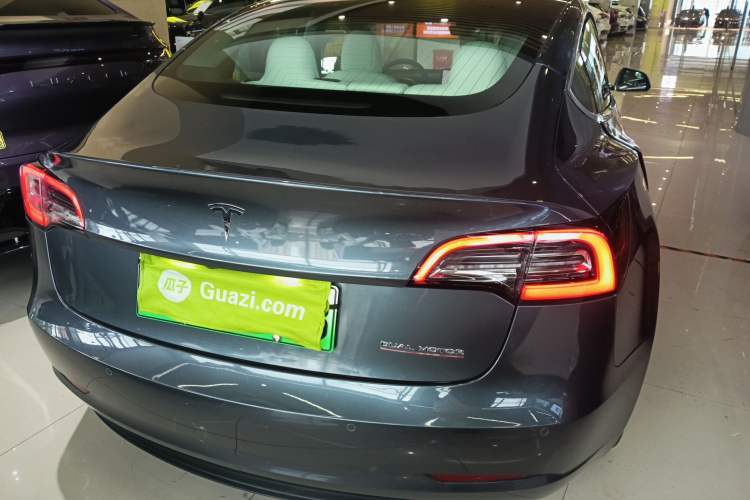 Used Tesla Model 3 2019 Performance High-Performance All-Wheel-Drive Version Exterior 5