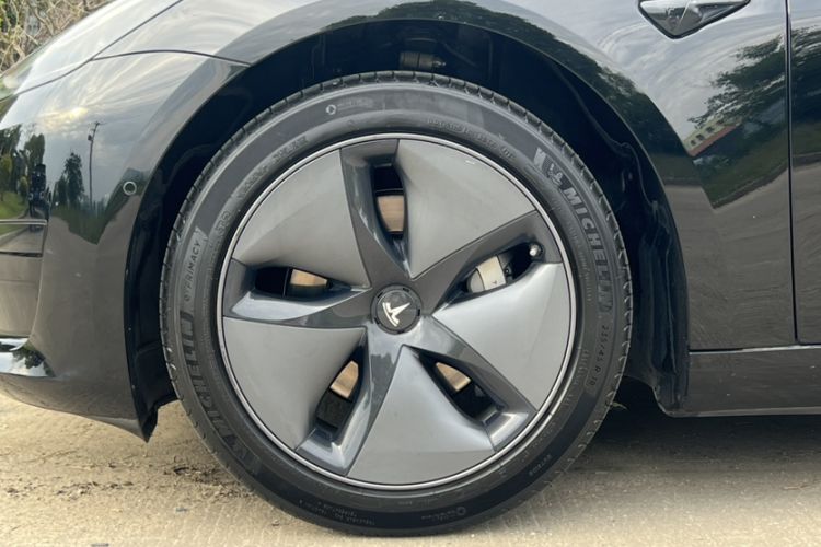 Used Tesla Model 3 2019 Standard Range Rear-Drive Upgraded Version Exterior 5