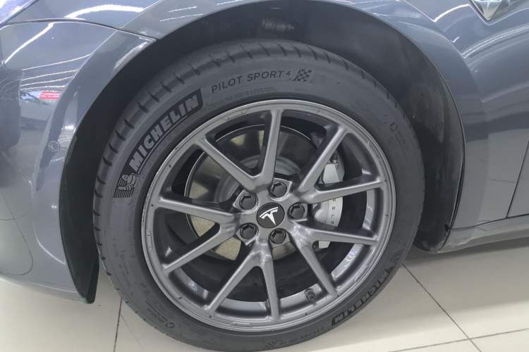 Used Tesla Model 3 2019 Standard Range Rear-Wheel Drive Upgraded Version (52 kWh) Exterior 7