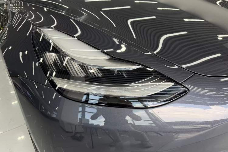Used Tesla Model 3 2019 Standard Range Rear-Drive Upgraded Version Exterior 7