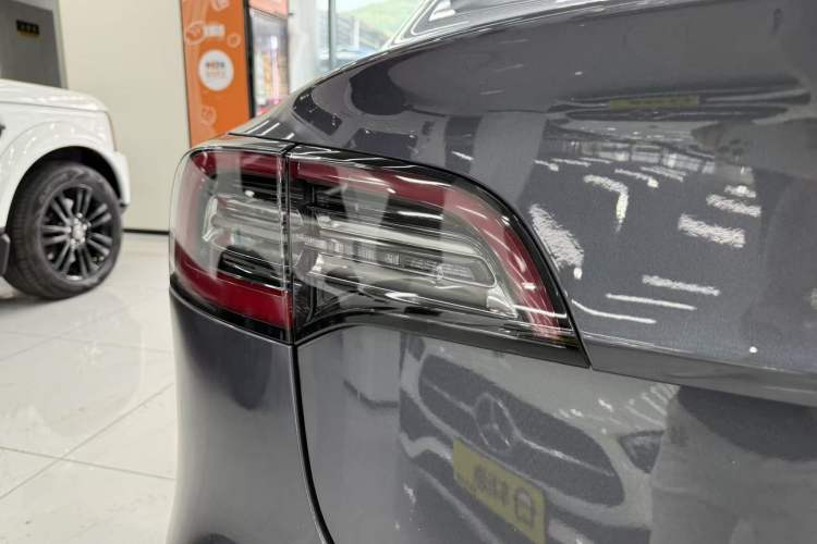 Used Tesla Model 3 2019 Standard Range Rear-Drive Upgraded Version Exterior 9