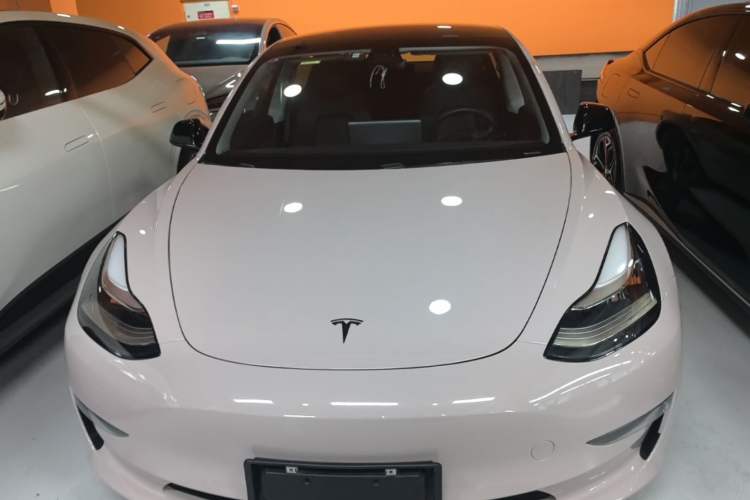 Used Tesla Model 3 2019 Long-Range Rear-Wheel-Drive Version Front