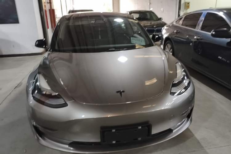 Used Tesla Model 3 2019 Long-Range All-Wheel-Drive Version Front
