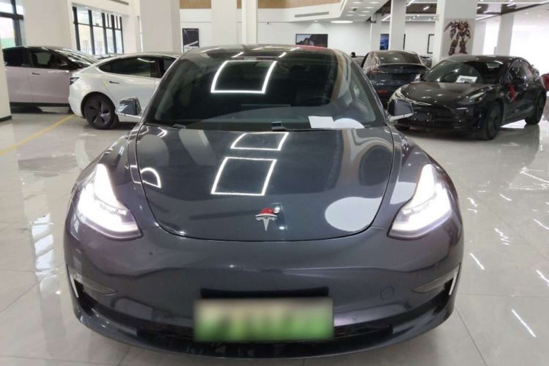 Used Tesla Model 3 2019 Long-Range Rear-Wheel-Drive Version Front