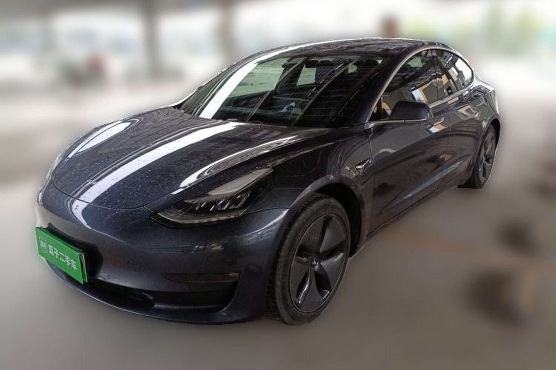 Used Tesla Model 3 2019 Long-Range Rear-Wheel-Drive Version Front Left 45 Deg