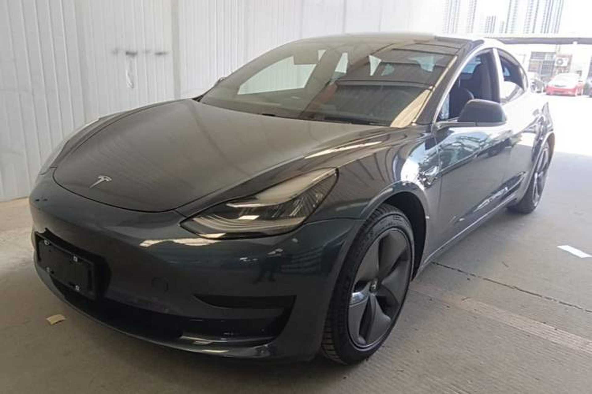 Used Tesla Model 3 2019 Standard Range Rear-Wheel Drive Upgraded Version (60 kWh) Front Left 45 Deg