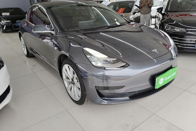 Used Tesla Model 3 2019 Standard Range Rear-Drive Upgraded Version Front Right 45 Deg